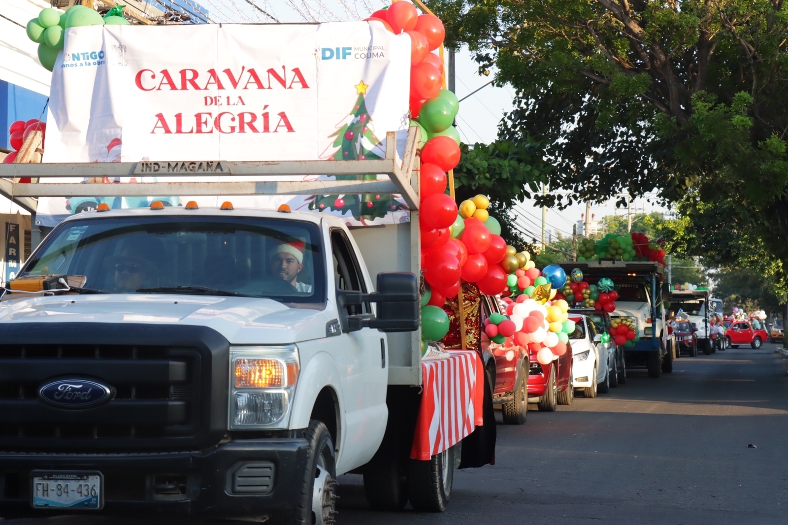 CON CARAVANA DE LA ALEGR A CONCLUYE VIVE COLIMA LA NAVIDAD