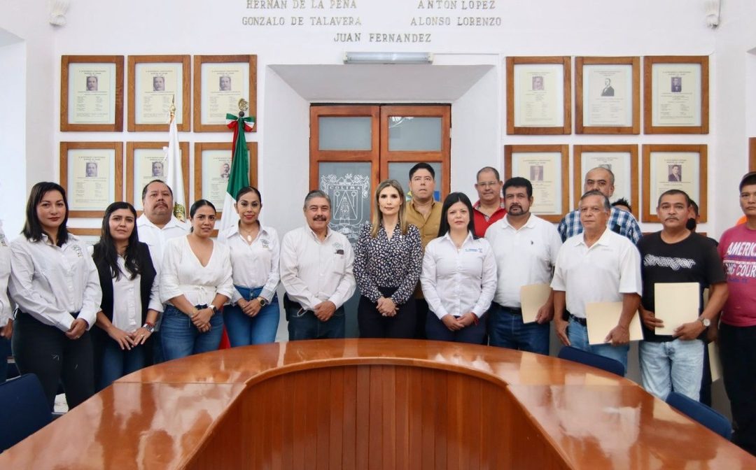 CUMPLE AYUNTAMIENTO DE COLIMA CON PAGO DE PRESTACIONES A TRABAJADORES