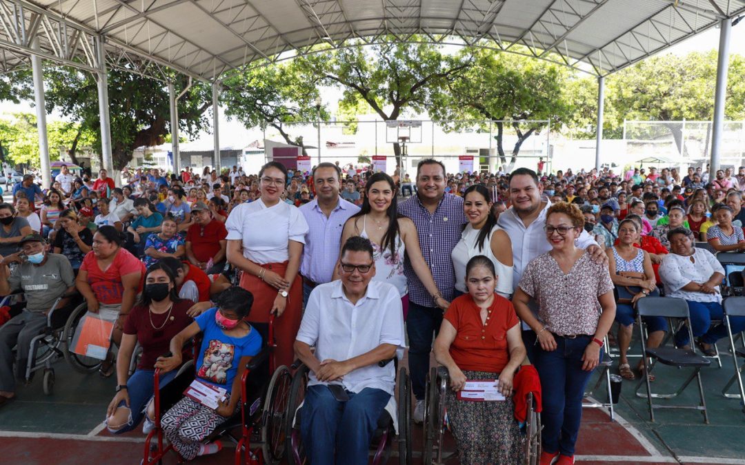 INDIRA ENTREGÓ 448 TARJETAS DE LA PENSIÓN PARA EL BIENESTAR DE LAS PERSONAS CON DISCAPACIDAD EN ARMERÍA Y TECOMÁN