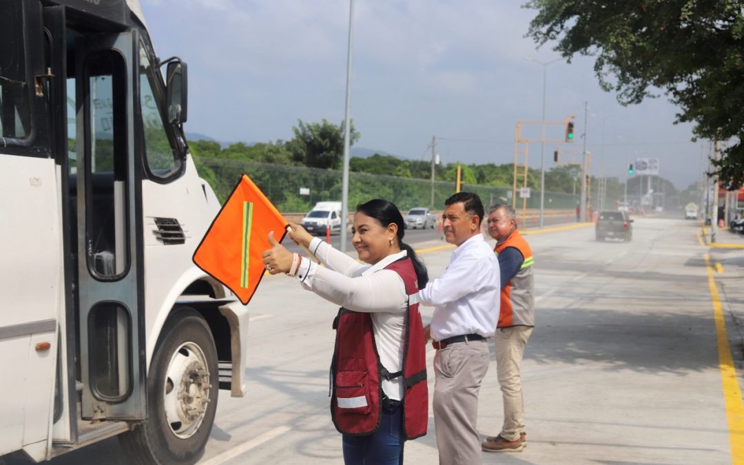 ENTREGA GRISELDA MARTÍNEZ NUEVA PAVIMENTACIÓN DE CONCRETO HIDRÁULICO EN BOULEVARD MIGUEL DE LA MADRID
