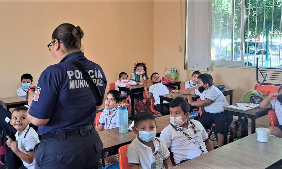AYUNTAMIENTO DE MANZANILLO PREVIENE A MENORES SOBRE A MENORES SOBRE DELITOS CIBER