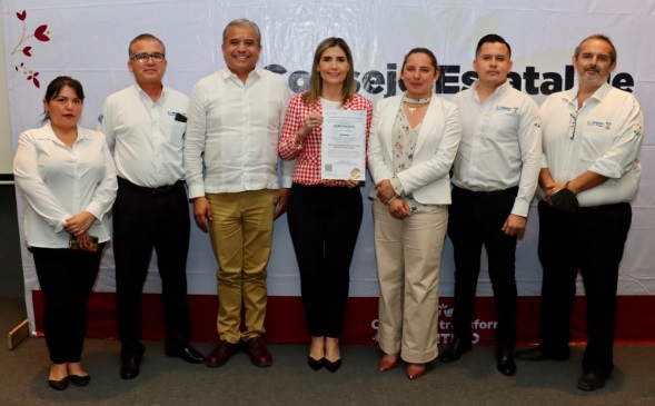 RECIBE AYUNTAMIENTO CERTIFICACIÓN DE VENTANILLA ÚNICA DE CONSTRUCCIÓN SIMPLIFICADA
