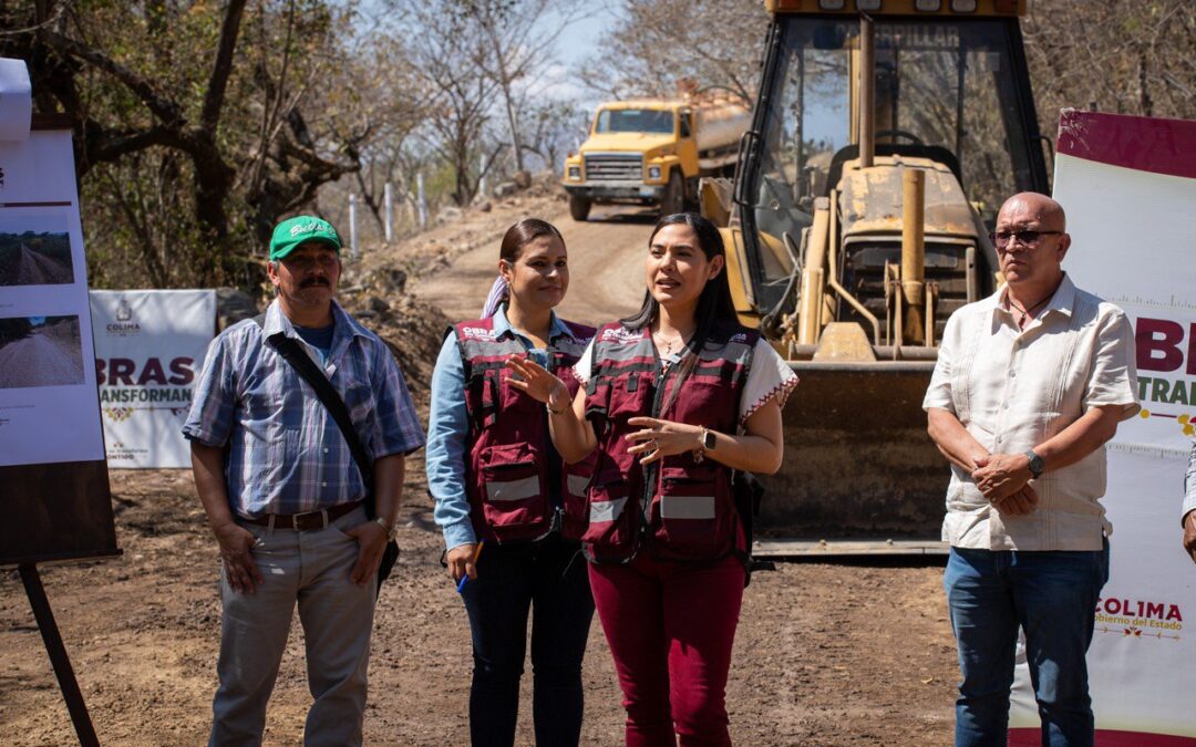SUPERVISAN OBRA DE REHABILITACIÓN DE CAMINO SACACOSECHAS EN COMALA