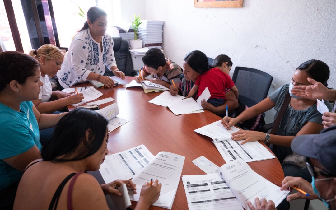 ENTREGA AYUNTAMIENTO PORTEÑO APOYOS ECONÓMICOS A 20 FAMILIAS VULNERABLES
