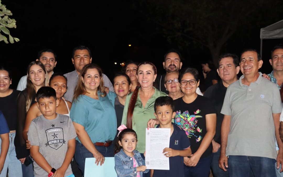CUMPLE TEY ESCRITURANDO ÁREA VERDE DE COLONIA VISTA BUGAMBILIAS