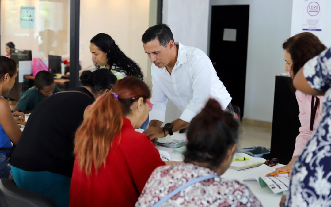 ENTREGA AYUNTAMIENTO PORTEÑO APOYOS PARA 14 FAMILIAS