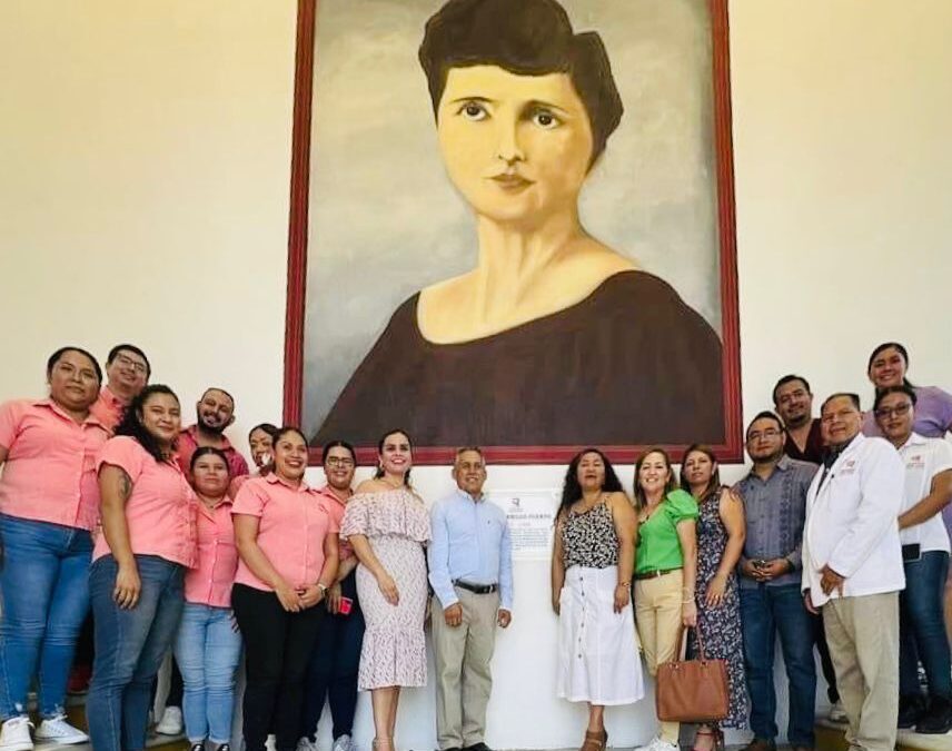 HOMENAJE A ELVIA CARRILLO, DEVELAN MURAL EN EL JOSÉ MARTÍ
