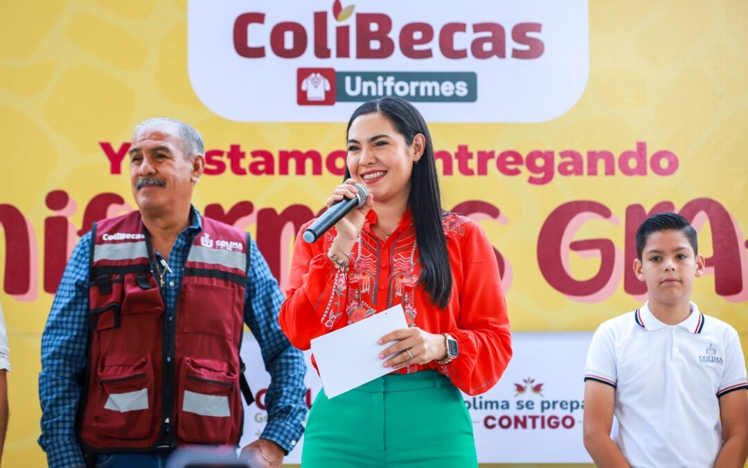 INDIRA ENTREGÓ UNIFORMES GRATIS EN COFRADÍA DE SUCHITLÁN