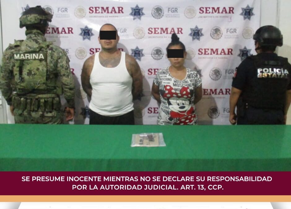 POLICÍA ESTATAL DETIENE EN EL MUNICIPIO DE COLIMA A DOS PERSONAS CON UN ARMA