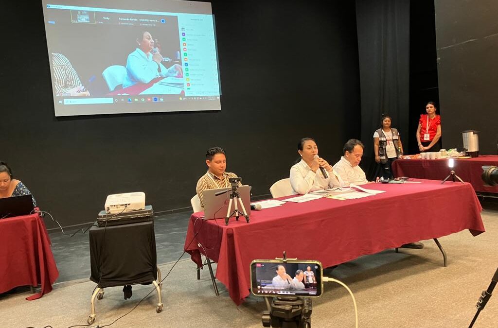 DEFIENDE GRISELDA MARTÍNEZ EL DINERO DEL PUEBLO MANZANILLENSE DEL SINDICATO QUE EXIGE EL PAGO DE 132 PRESTACIONES Y AUMENTOS SALARIALES ESCANDALOSOS