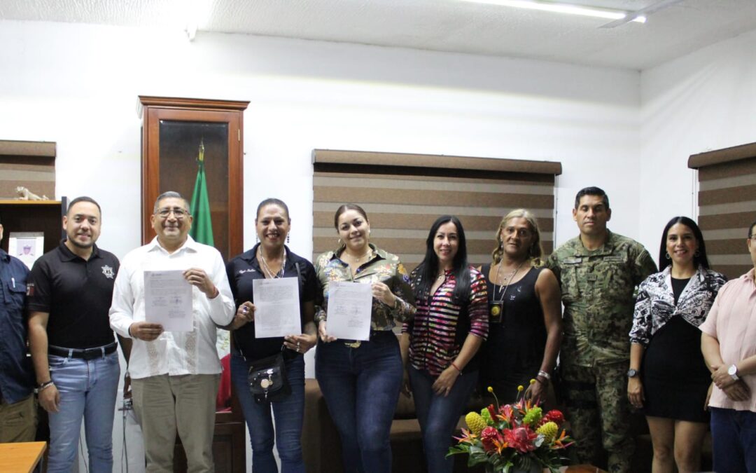 SSP FIRMA CONVENIO CON REPRESENTANTE DE LA COMUNIDAD LGBTTIQ+