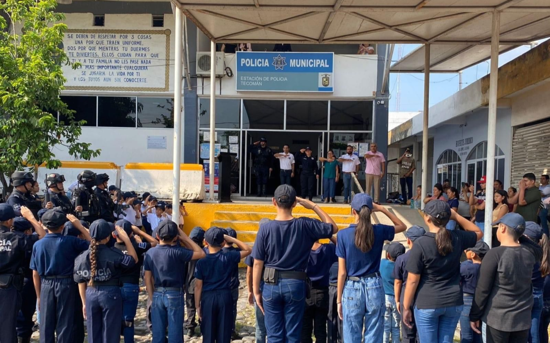 “POLICÍA POR UN DÍA” EXITOSO PROGRAMA PARA NIÑOS DE TECOMÁN