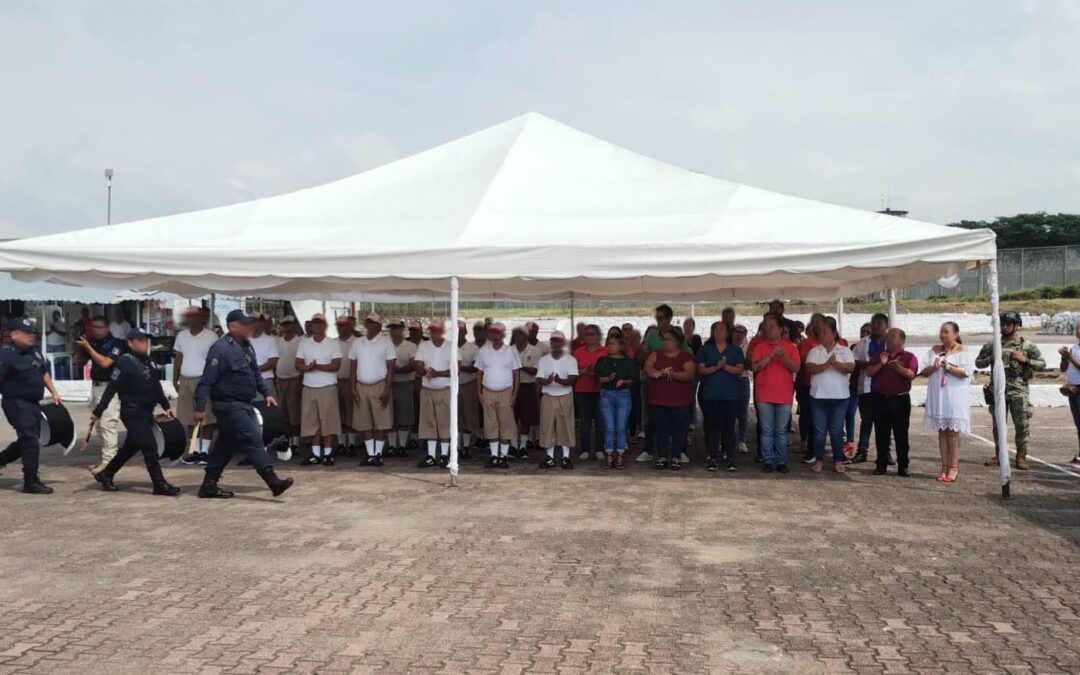 IEEA COLIMA ENTREGA 11 CERTIFICADOS A PERSONAS PRIVADAS DE SU LIBERTAD