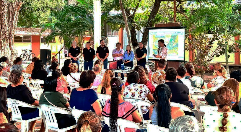 EN ARMERÍA, SSP CAPACITA A PAPÁS Y MAMÁS EN PREVENCIÓN DEL DELITO