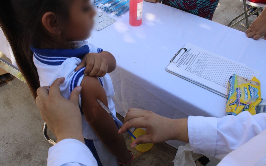 INFLUENZA ES MÁS FRECUENTE EN NIÑAS Y NIÑOS QUE EN ADULTOS, ALERTA SALUD