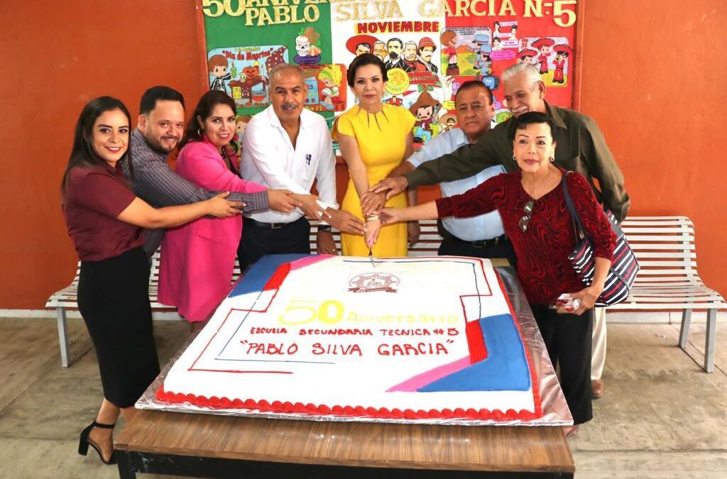 CELEBRA EDUCACIÓN COLIMA 50 ANIVERSARIO DE SECUNDARIA ‘PABLO SILVA GARCÍA’ DE COMALA