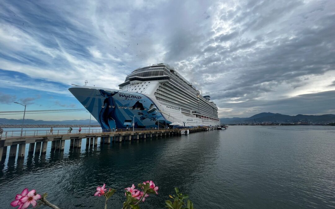 ARRIBA CRUCERO ‘NORWEGIAN BLISS’ CON CASI 5 MIL 500 PERSONAS