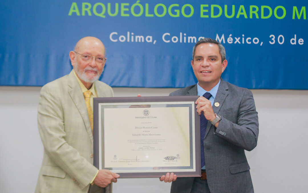 ENTREGA UDEC DOCTORADO HONORIS CAUSA A  EDUARDO MATOS, POR SUS APORTES ARQUEOLÓGICOS