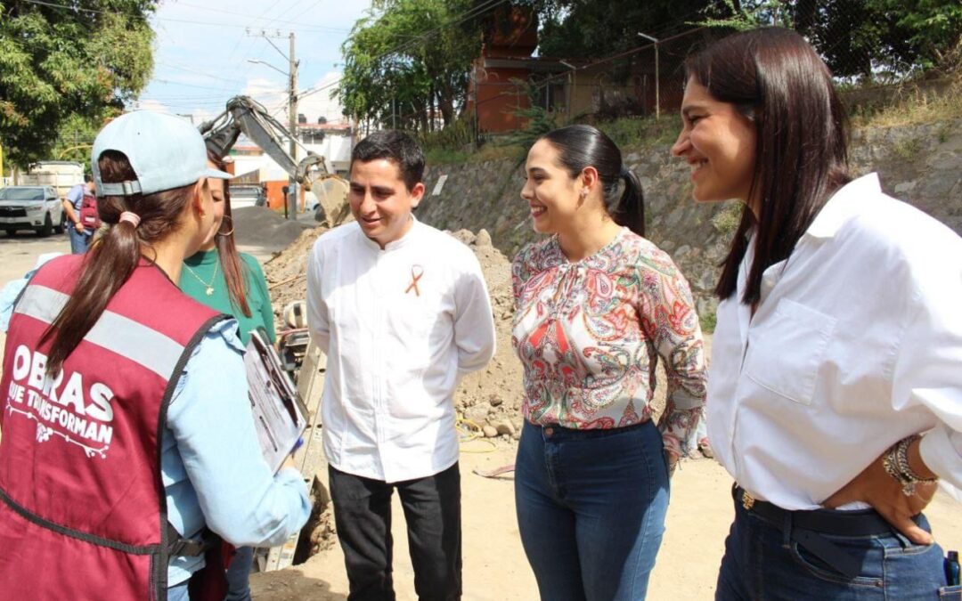 GOBIERNO DE COLIMA Y CIAPACOV SUPERVISAN OBRA DE REHABILITACIÓN DE RED DE DRENAJE EN AV CARRANZA DE COLIMA