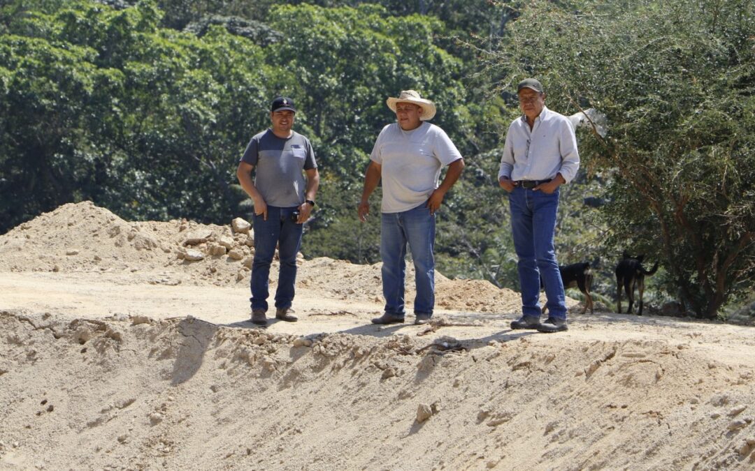 GOBIERNO COLIMA SUPERVISA OBRAS DE CAPTACIÓN DE AGUA DE LLUVIA, EN MINATITLÁN