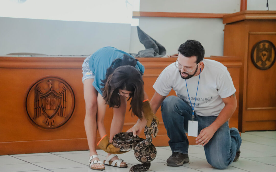 CAPACITAN A PERSONAL EN MANZANILLO SOBRE MANEJO DE SERPIENTES