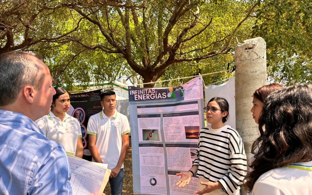 CONCURSO DE CARTEL CIENTÍFICO EN BACHILLERATOS DE LA UDEC EN MANZANILLO