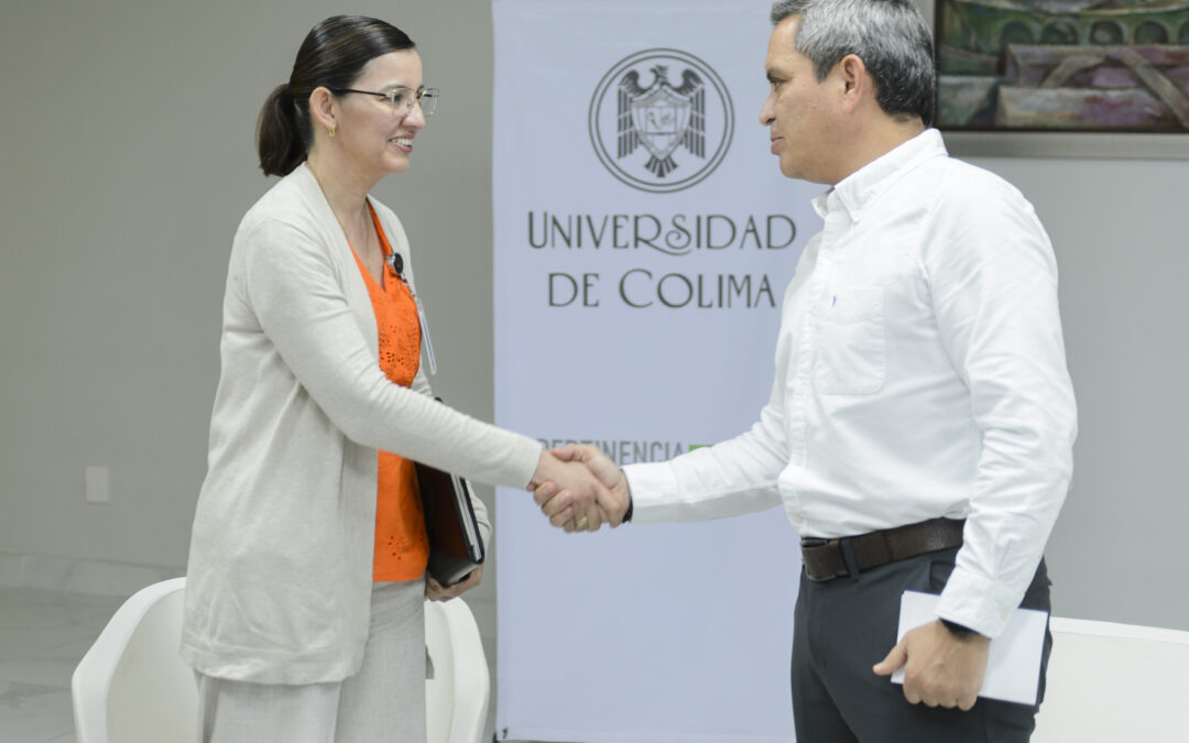 SE PRESENTA NUEVA DELEGADA DEL IMSS CON RECTOR UDEC PARA FORTALECER LAZOS DE COLABORACIÓN