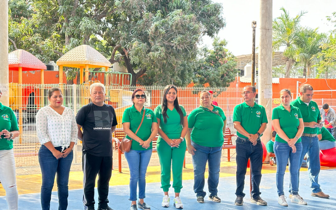 DICTA UNIVERSITARIA CHARLA SOBRE NUTRICIÓN Y DISCAPACIDAD, EN MANZANILLO