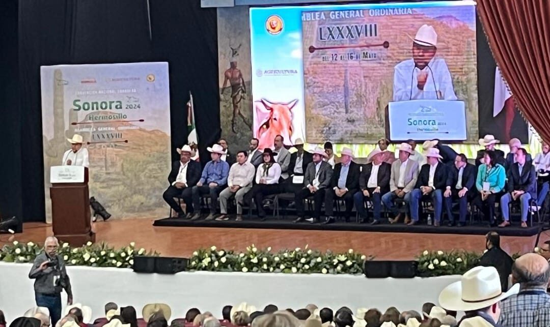 RECONOCIMIENTO NACIONAL AL GOBIERNO DE COLIMA, POR ACCIONES ZOOSANITARIAS