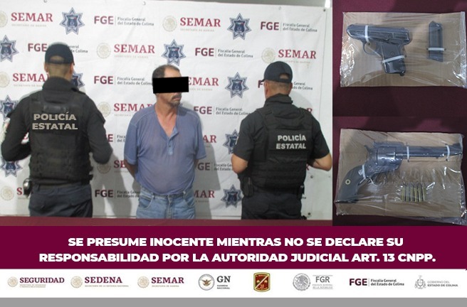 POLICÍA ESTATAL DE COLIMA DETUVO A UN HOMBRE Y LE ASEGURAN DOS ARMAS DE FUEGO Y CARTUCHOS