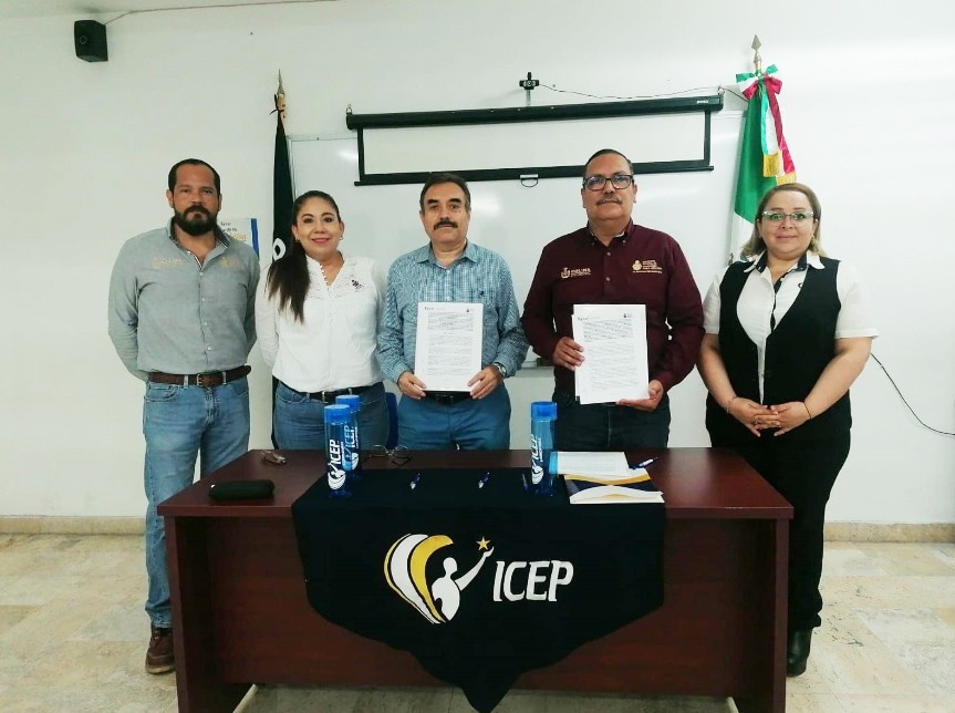 IEEA COLIMA FIRMA CONVENIO CON ICEP-CASSEROLE PARA DISMINUIR REZAGO EDUCATIVO