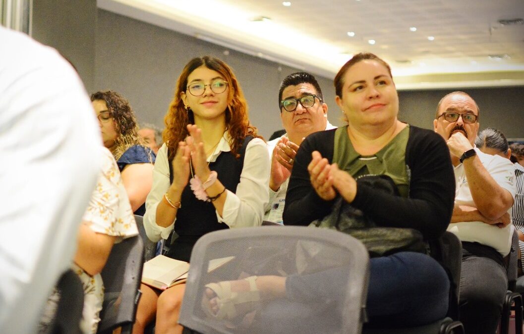 MÁS DE 100 PERSONAS PARTICIPAN EN FORO SOBRE PREVENCIÓN DEL MALTRATO ANIMAL