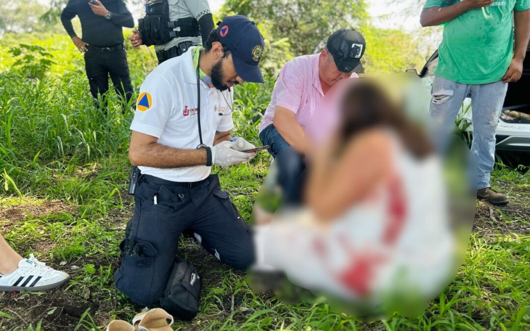 UEPC Y CRUM ATIENDEN PERSONAS LESIONADAS EN ACCIDENTE MÚLTIPLE