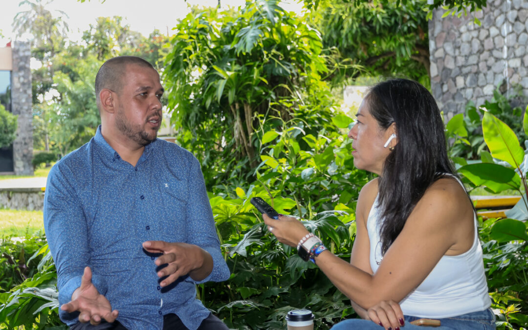 INCURSIONA HELIO SANTOS, ARTISTA UNIVERSITARIO, EN GALERÍAS VIRTUALES