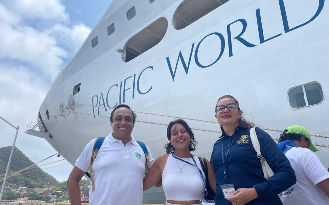COMPARTEN ACADÉMICOS UNIVERSITARIOS SABERES Y SABORES EN EL INTERNACIONAL BARCO DE LA PAZ
