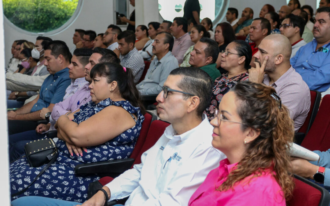 PRESENTAN MANUALES DE INGLÉS, FÍSICA Y QUÍMICA PARA BACHILLERATOS DE LA UDEC