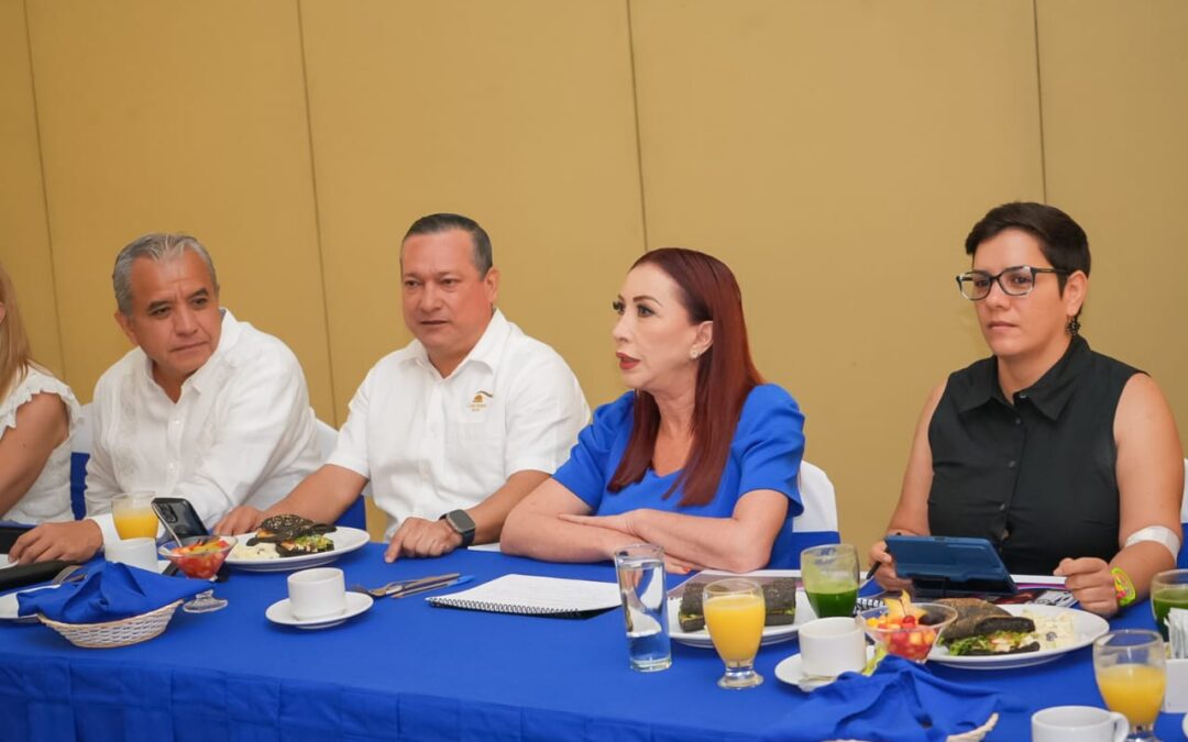 PRESENTA TEY A HOTELEROS LA PROPUESTA TURÍSTICA DE LA VILLA PARA 2024-2027