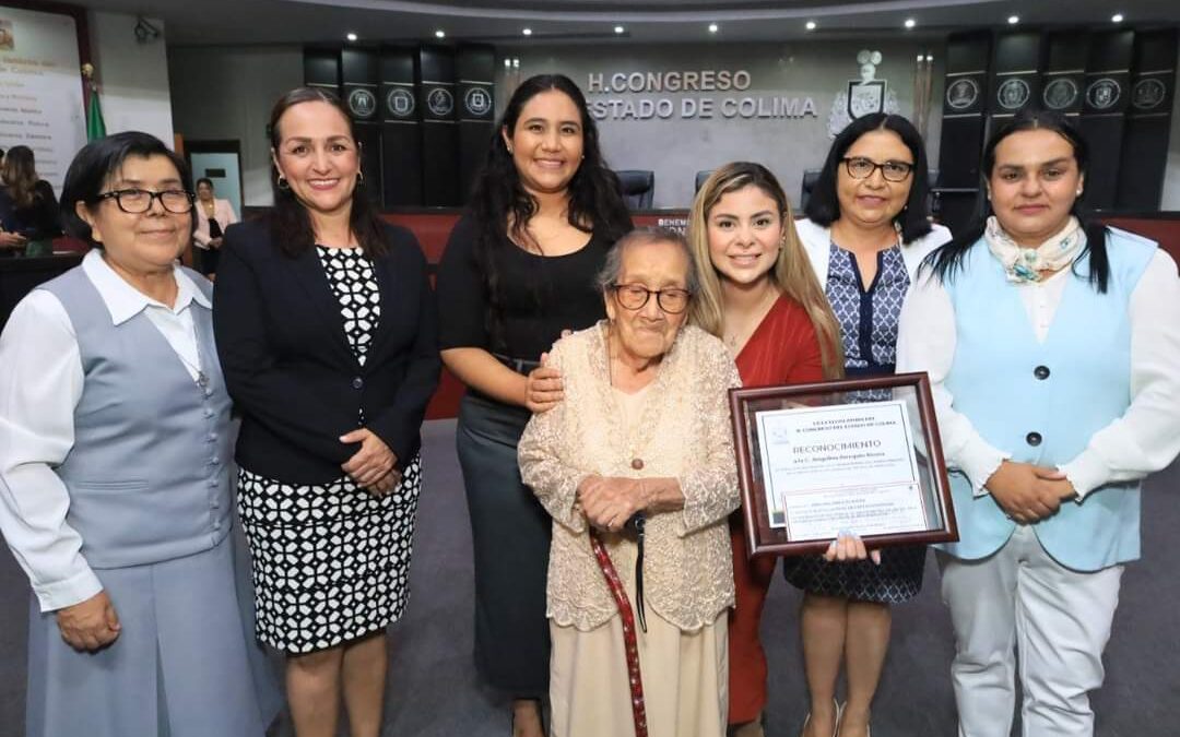 CONGRESO RECONOCE A PERSONAS MAYORES DE 100 AÑOS Y MAYORES DE 65 DESTACADAS EN ARTE, CIENCIA, LABOR HUMANÍSTICA Y DEPORTE