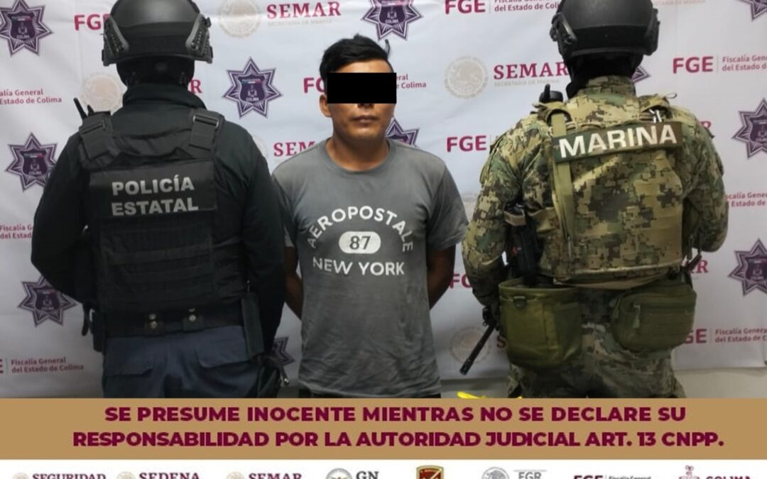 DETIENEN A SUJETO QUE PORTABA MARIHUANA, ICE Y UN ARMA LARGA, EN MANZANILLO