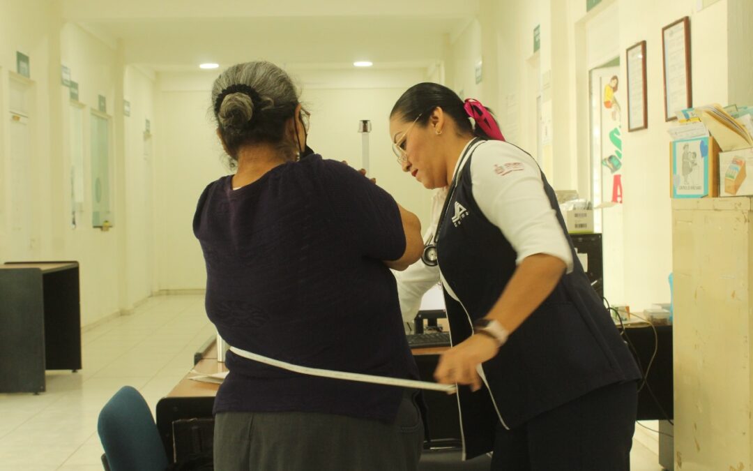 ALIMENTACIÓN Y EJERCICIO, FUNDAMENTALES PARA PERSONAS MAYORES: SALUD