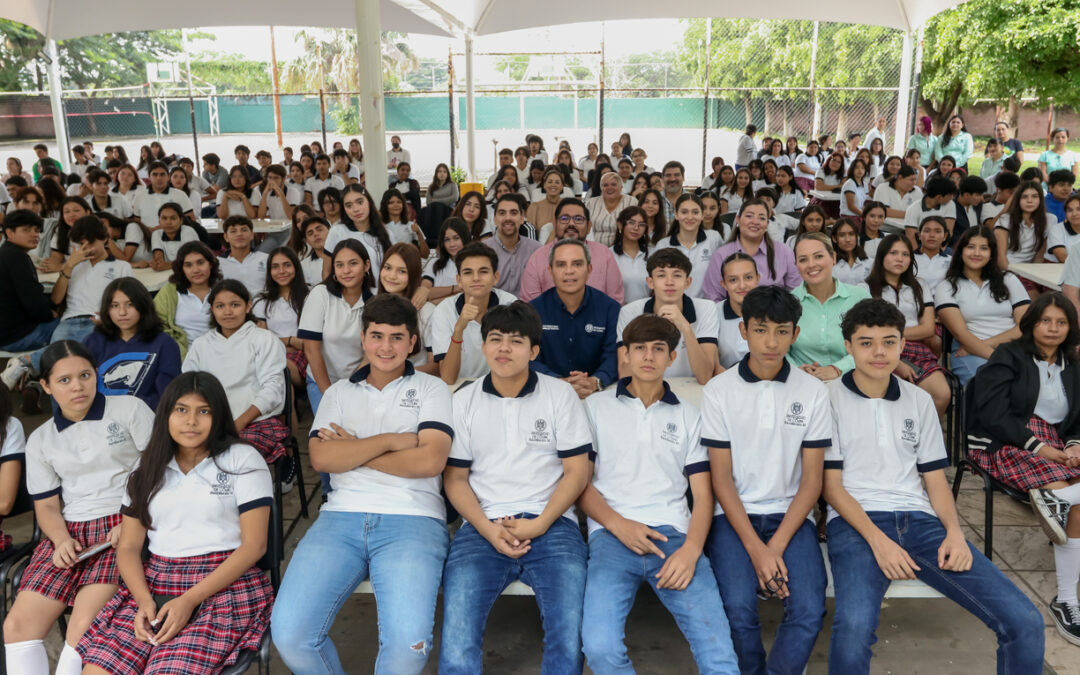 RENUEVAN ESPACIOS DE CONVIVENCIA EN BACHILLERATOS 15 Y 30 DE LA UDEC