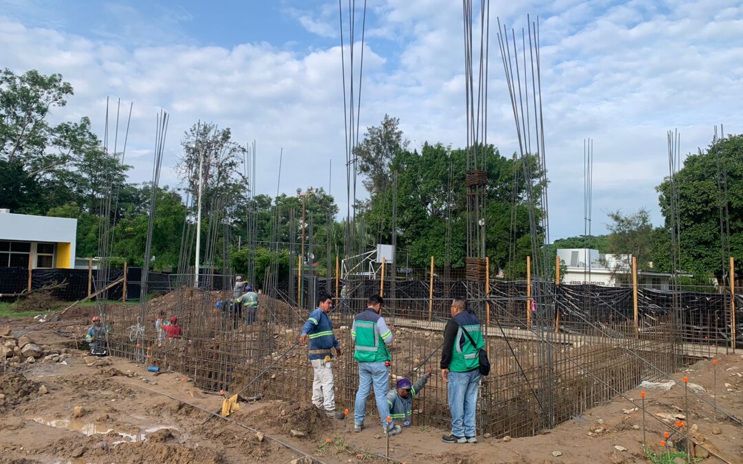 INICIAN CONSTRUCCIÓN DE LABORATORIOS, EN BACHILLERATO 11 DE MINATITLÁN