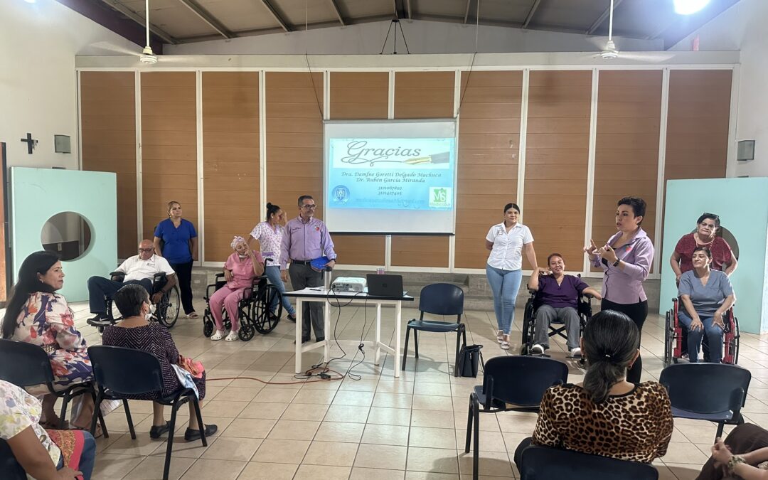 REALIZAN CHARLA-TALLER PARA ENSEÑAR A CUIDAR A LAS Y LOS CUIDADORES