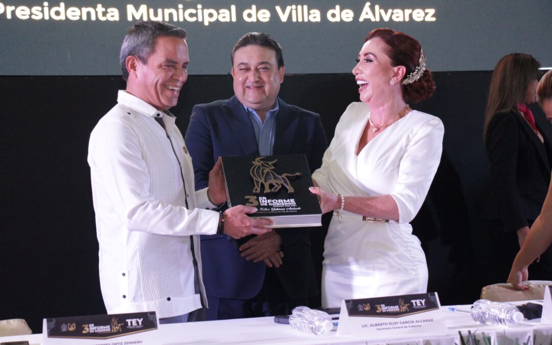 PRESENTE EL RECTOR DE LA UDEC EN EL TERCER INFORME DE LABORES DE TEY GUTIÉRREZ