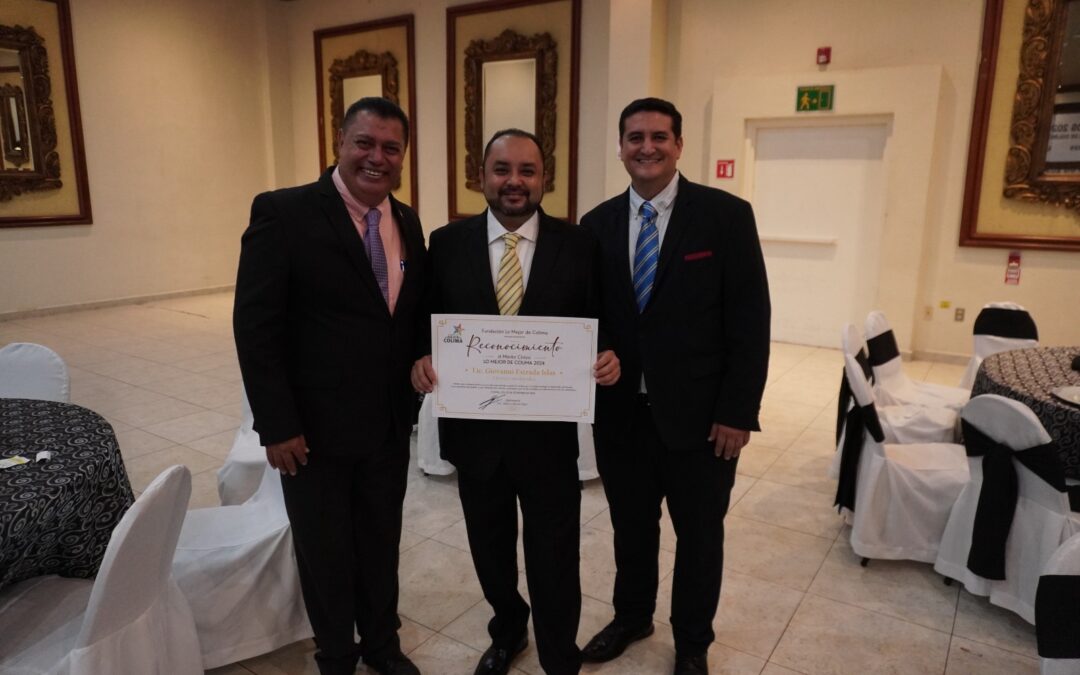 RECONOCEN FUNDACIÓN LO MEJOR DE COLIMA AL PRESIDENTE DE LA FEDERACIÓN DE ABOGADOS DE COLIMA