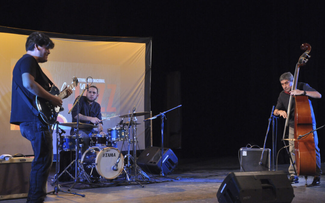 GILBERTO MORENO TRÍO PRESENTÓ MÚSICA ORIGINAL EN EL FESTIVAL INTERNACIONAL COLIMAJAZZ