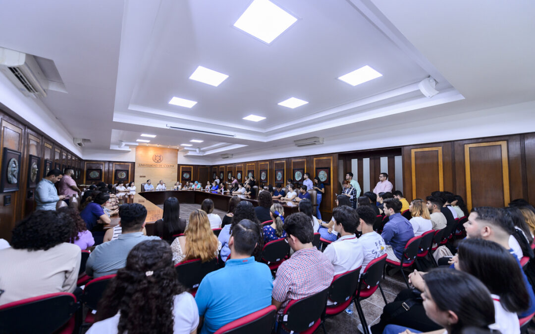 PRESIDENTES DE SOCIEDADES DE ALUMNOS EXPONEN NECESIDADES DE PLANTELES AL RECTOR