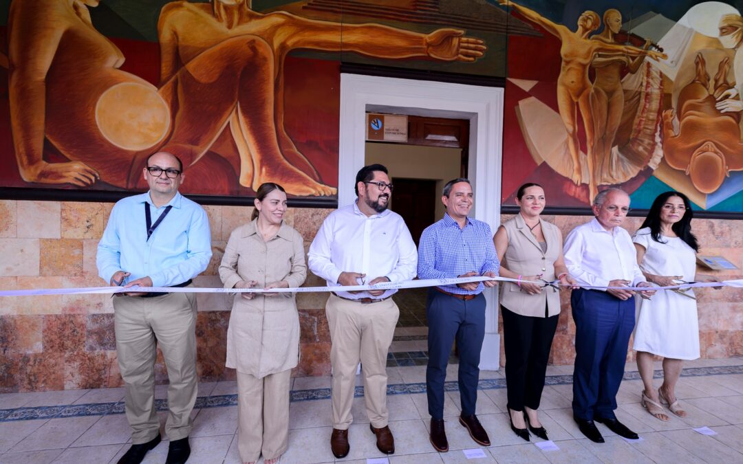 CON DONACIÓN DE OBRA Y UNA EXPO, CELEBRAN 20 AÑOS DEL ARCHIVO HISTÓRICO DE LA UDEC