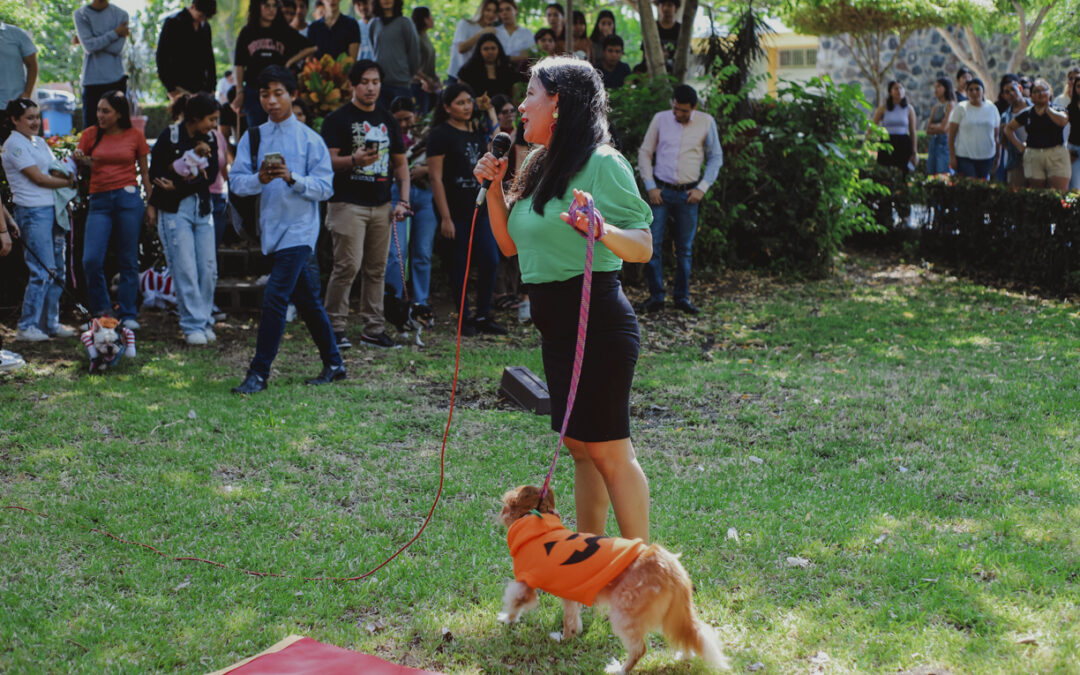 CELEBRAN DÍA DE LOS ANIMALES CON DESFILE DE MASCOTAS, EN MANZANILLO