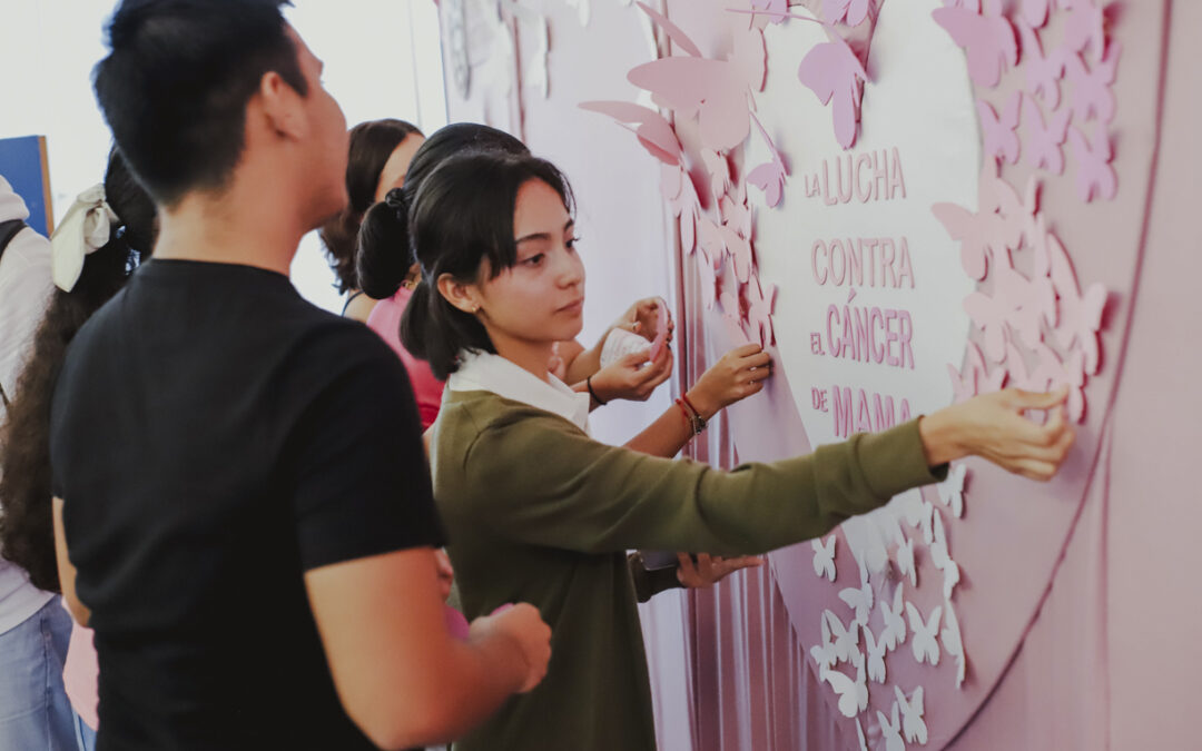 SENSIBILIZAN A ESTUDIANTES SOBRE EL CÁNCER DE MAMA, EN MANZANILLO